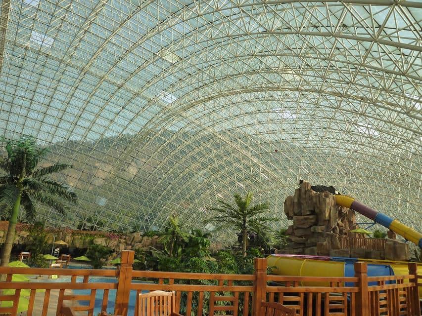 网架工程：打造坚固安全的建筑结构