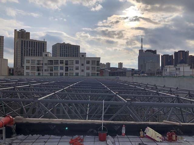 云南昆明联勤保障部队65070工程-军体训练馆网架