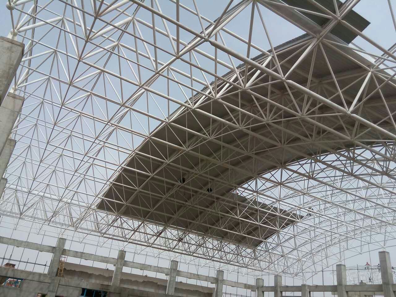 青岛一汽网架
